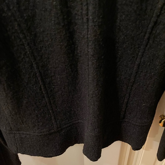 Beautiful Black Vintage Jacket - Picture 8 of 9